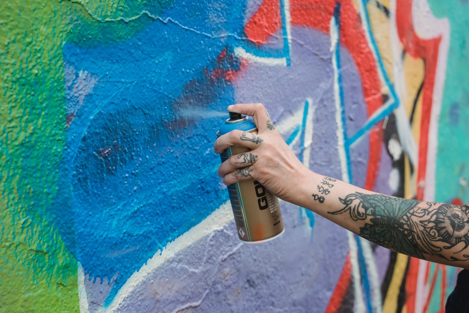 Tips on How to Do Spray Paint Art Properly To Canvas